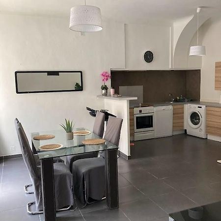 Bienvenue Chez Shiva Apartment Chateauneuf-du-Pape Luaran gambar